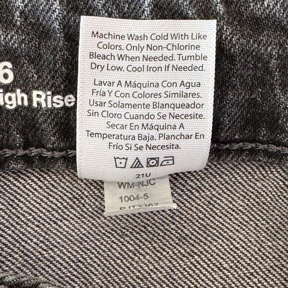 Time And Tru SZ 16 Cropped Jeans High-Rise Whiskered Pockets Zip-Fly Gray Wash - Picture 8 of 8